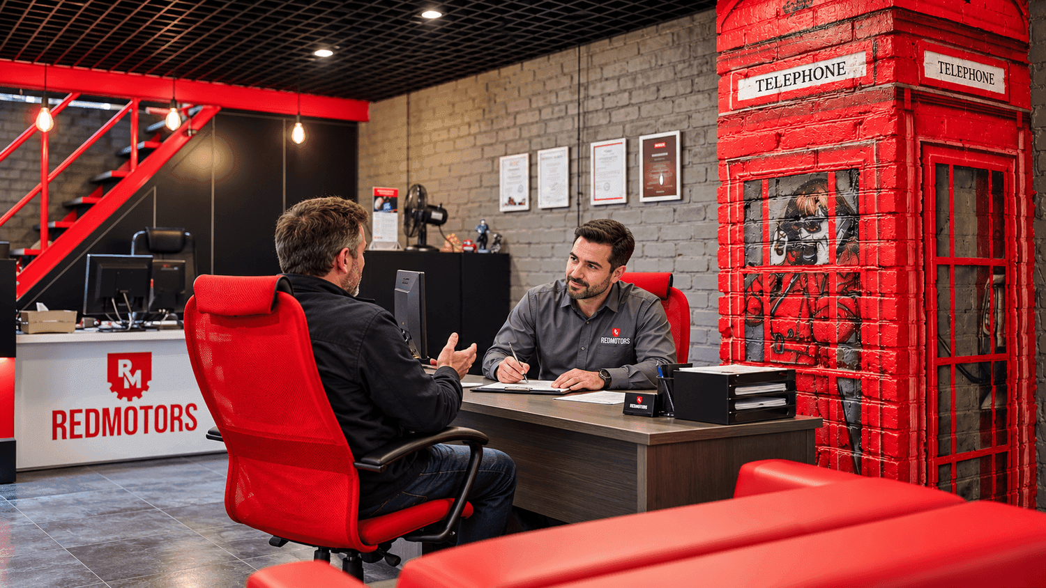 Консультация клиента в сервисе RED Motors